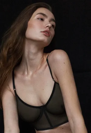 Élégante Marie