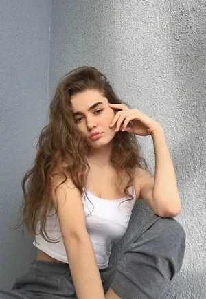 Élégante Marie