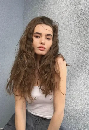 Élégante Marie